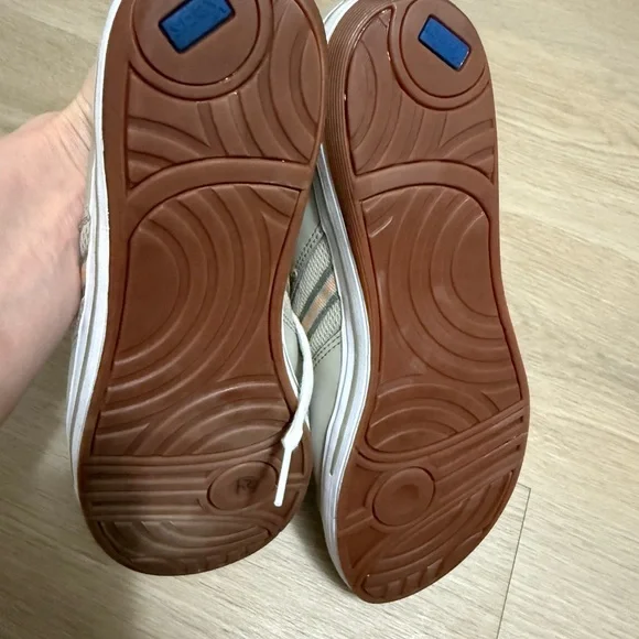 Keds Beige Low Top Sneakers Lightweight Casual Comfort Shoes - Picture 11 of 11